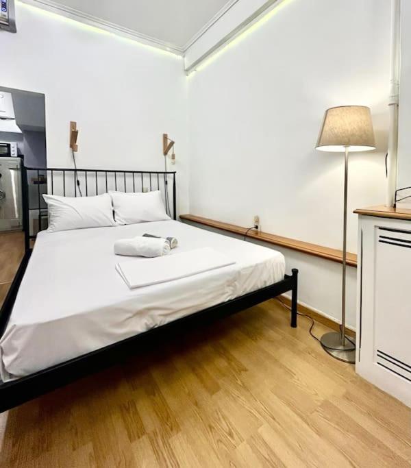אתונה Ksenokratous-Kolonaki Cozy Apartment מראה חיצוני תמונה