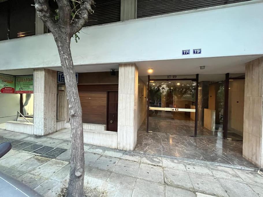 אתונה Ksenokratous-Kolonaki Cozy Apartment מראה חיצוני תמונה